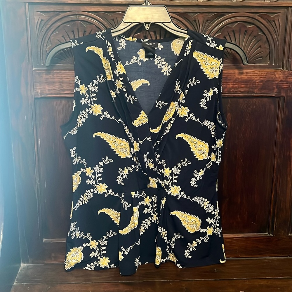 Ann Taylor Sleeveless Top